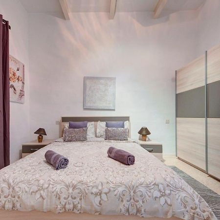 Valletta 2 Bedroom Sleeps 6 Apartment Walking Distance To Centre And The Sea Екстериор снимка